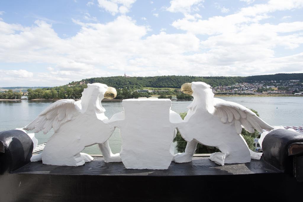 Hajo'S Germania Lodge & Irish Pub Rudesheim am Rhein Bagian luar foto